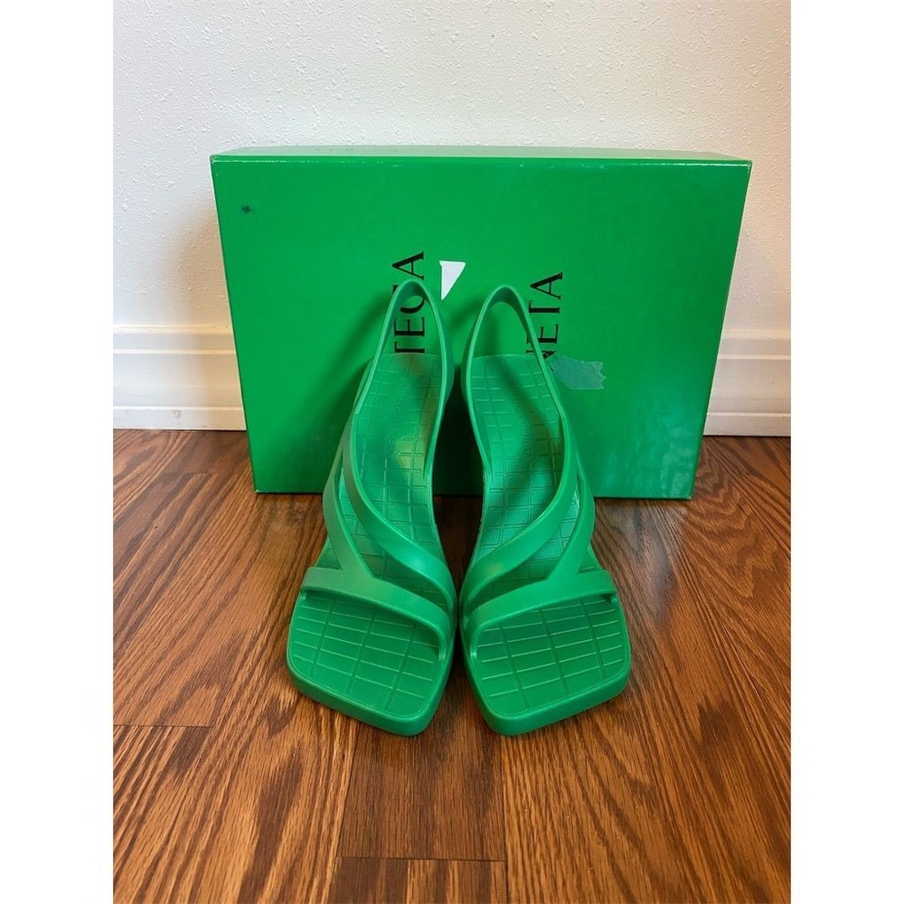 Bottega Veneta Jimbo Sandal Parakeet Green Rubber Slingback Heel 739786V2AS0 37 - Picture 3 of 8
